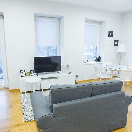 קובנה Bright 1Bd Apartment In Old Town By Hostlovers מראה חיצוני תמונה