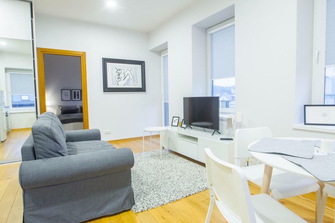 קובנה Bright 1Bd Apartment In Old Town By Hostlovers מראה חיצוני תמונה